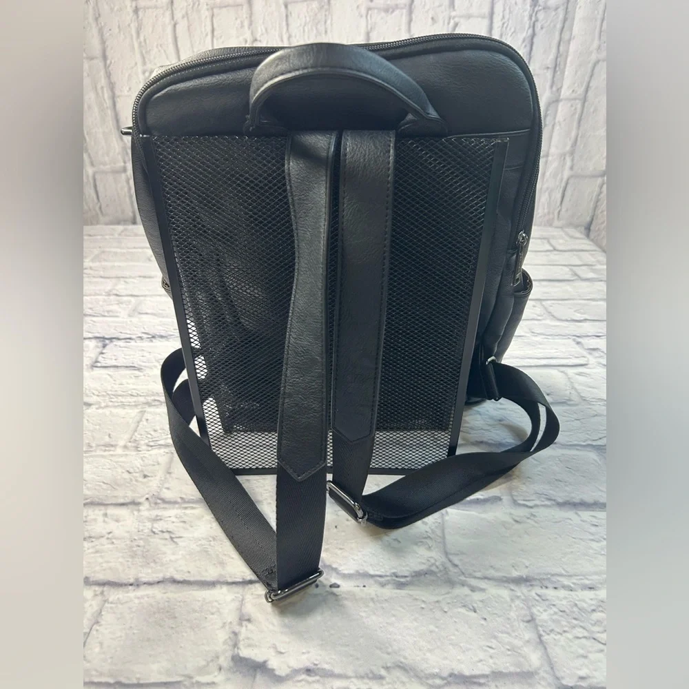 Cluci Vegan Leather Black Backpack